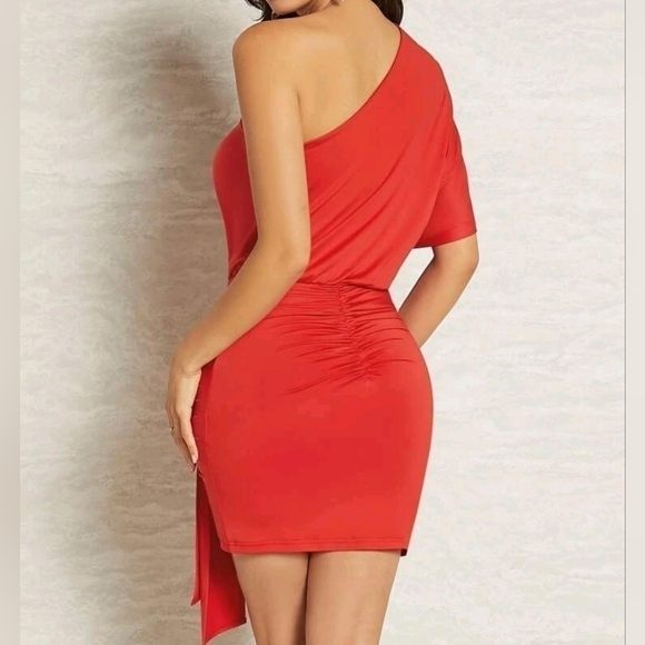 Red one shoulder ruched draped bodycon dress medium - Picture 4 of 5